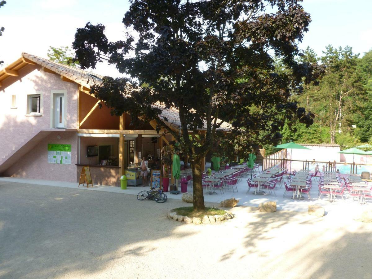Camping Avec Piscine Et Riviere A Tournon Sur Rhone Ardeche Exterior foto